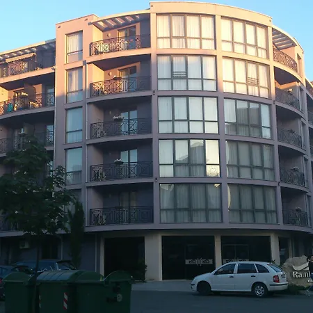 In Rainbow Complex Appartement *