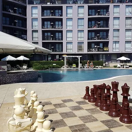 In Rainbow Complex Appartement
