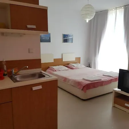 Apartment In Rainbow Complex *