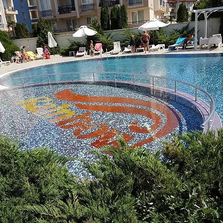 Apartment In Rainbow Complex