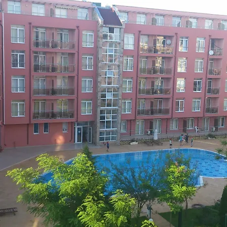 Apartment In Rainbow Complex *